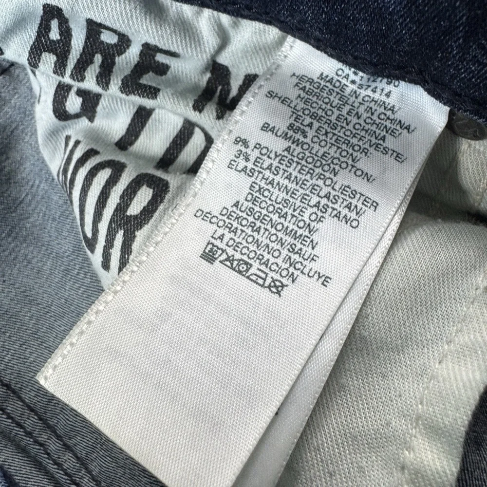 True Religion Moto Rocco Relaxed‎ Skinny Distressed Jean Size 40x34